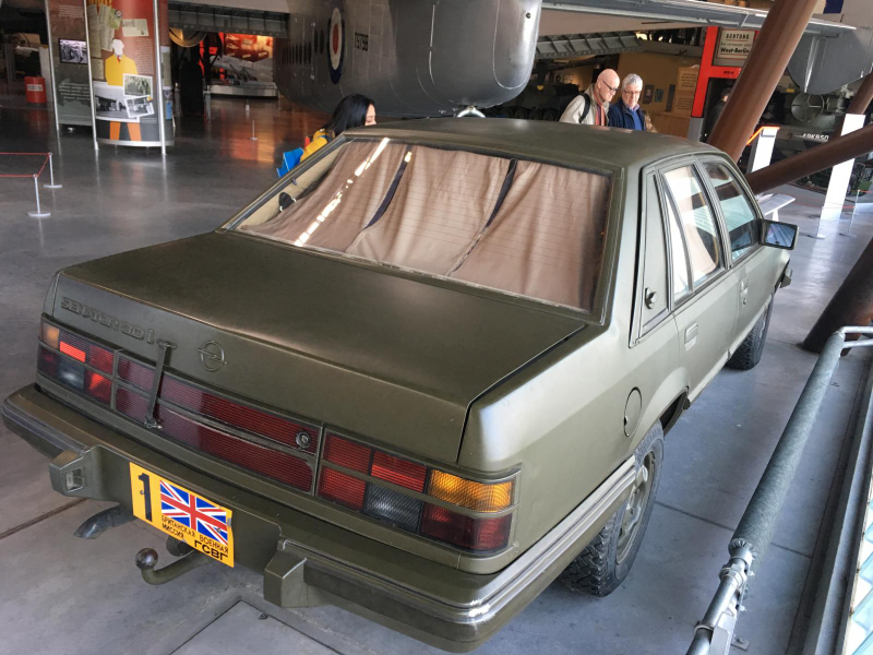 Illustration for article titled Interesting video from a BRIXMIS G-Wagen in 1988.